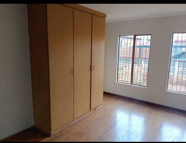 3 BEDROOM HOUSE FOR SALE IN THE ORCHARDS